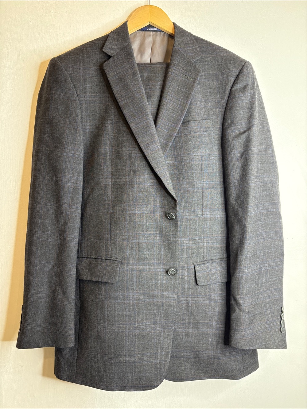 Hart Schaffner Marx Nordstrom Gray Plaid Two-Button Suit Blazer and Pants Set
